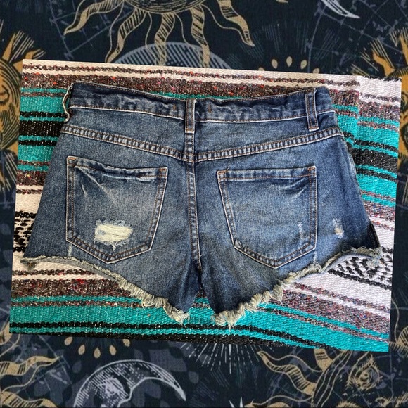 FP ✨NWOT Runaway Low-Rise Button-Fly Cutoff Shorts - Picture 5 of 13